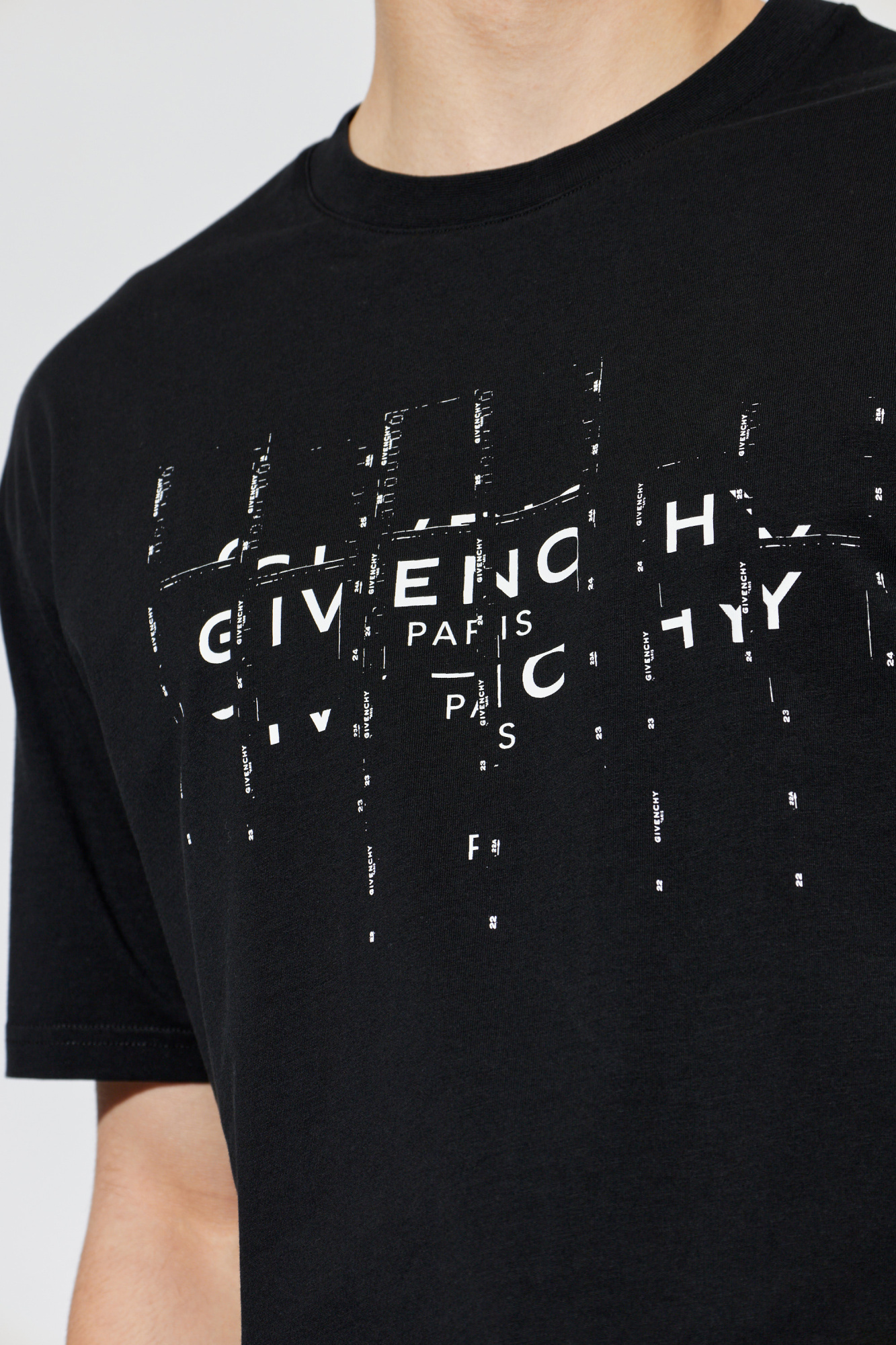 Givenchy T-shirt with print | Men's | Vitkac